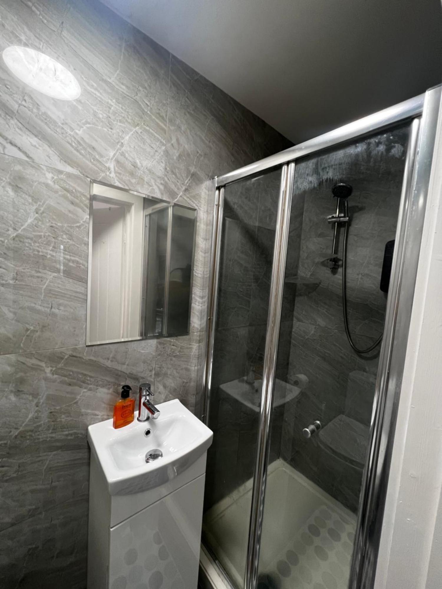 Flat In Londonアパートメント エクステリア 写真