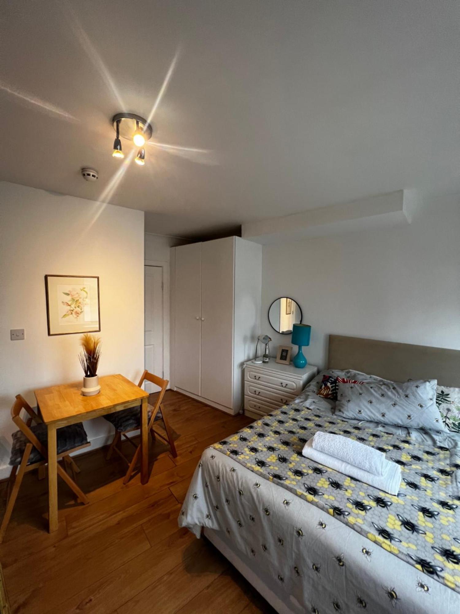 Flat In Londonアパートメント エクステリア 写真